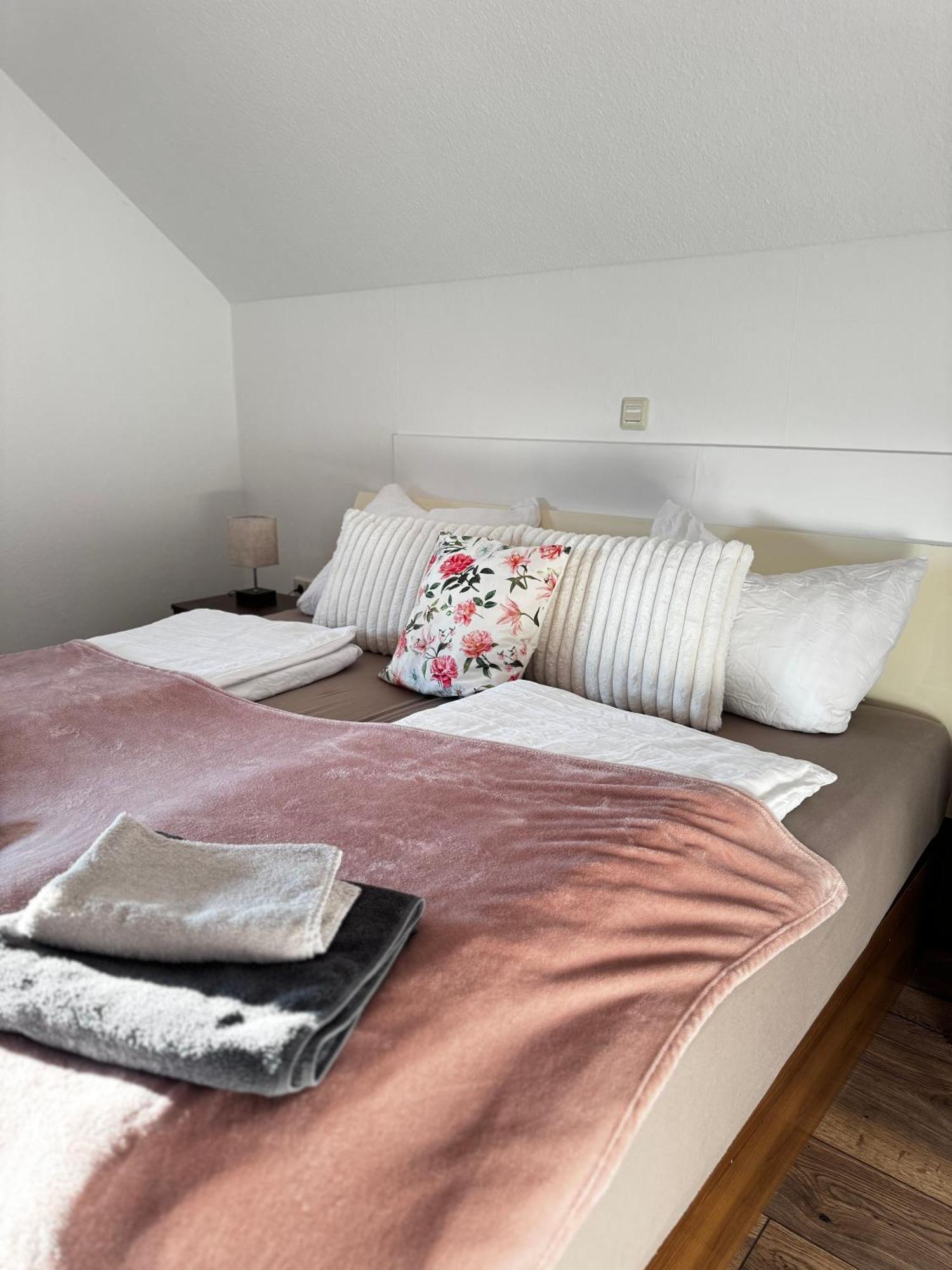 Moehne Ferienwohnung เมอเนอเซ ภายนอก รูปภาพ